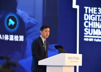 【财经】李彦宏：未来智能化发展有三个趋势