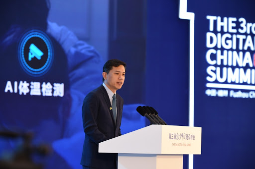 【财经】李彦宏:未来智能化发展有三个趋势