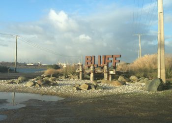 （一分钟短视频）往布拉夫（Bluff ）去！