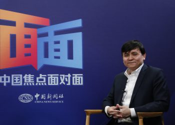 中国焦点面对面：今冬如何“跑”赢新冠病毒？张文宏给出权威解答