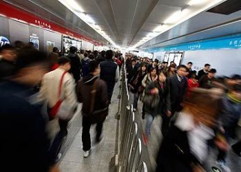中国36城市过千万人花逾60分钟通勤往来