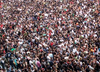 英国《新科学家》周刊：地球上的人是不是太多了？