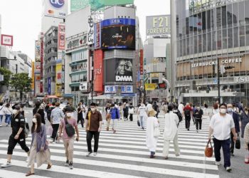 日韩疫情反弹趋势加剧　单日新增确诊病例均现新高