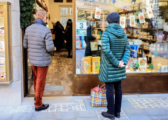 Germany to impose stricter lockdown over “exponential growth” in COVID-19 cases