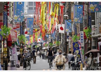 日本日增新冠确诊病例数再创新高