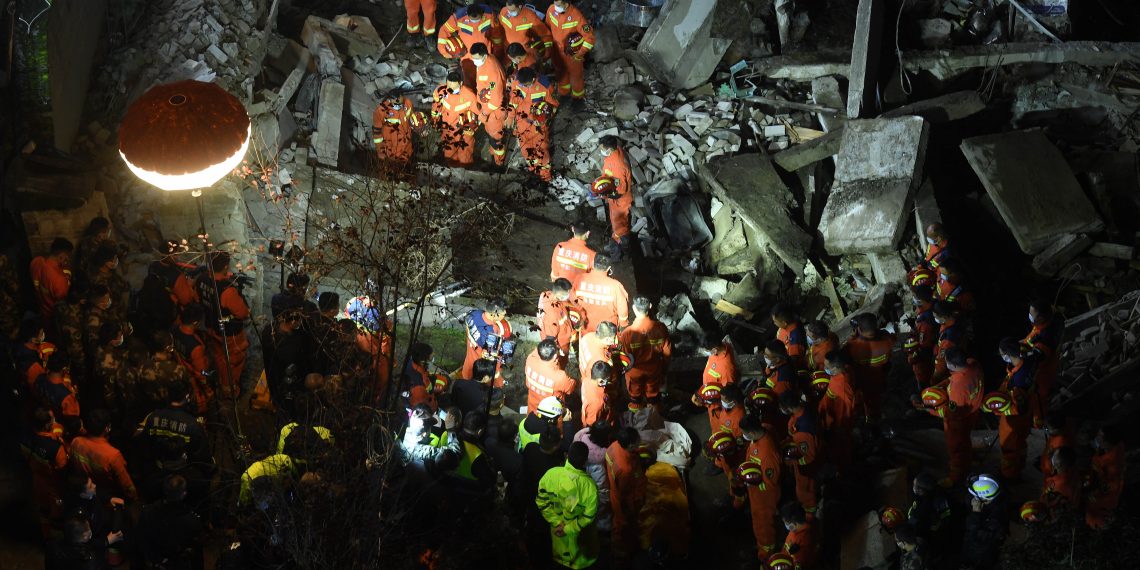 (突发事件)重庆武隆食堂疑似燃气泄漏燃爆事故搜救出26人 其中16人遇难