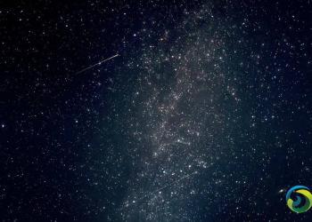 缤纷流星雨开启2022“星”年天宇剧场