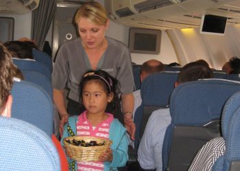 新西兰航空将停止在国内航班上提供零食 但下机时可带走一份