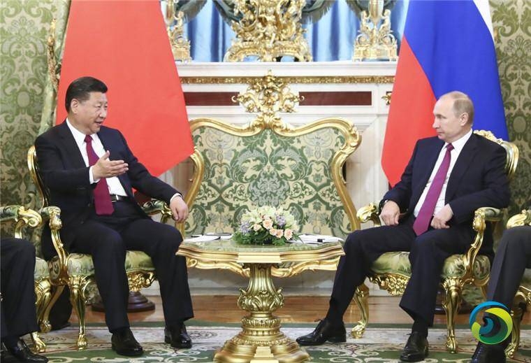 中国国家主席习近平在莫斯科克里姆林宫同俄罗斯总统普京举行会谈。