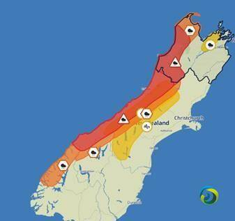 红色暴雨警告,南岛西海岸布勒宣布进入紧急状态