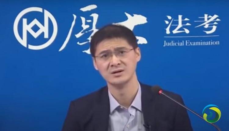如果天塌下来，正义才能得到实现，那就塌吧