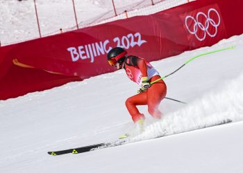 (北京冬奥会)巴赫为何“表”彰这位中国滑雪小将？