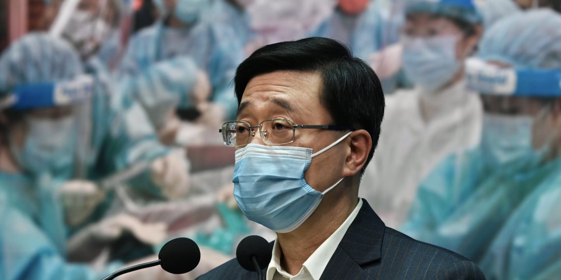 香港专家：疫情暂时失控莫悲观　“与病毒共存”不可取