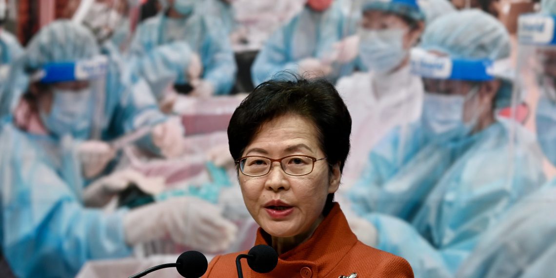 林郑月娥:向病毒投降不是选项 吁港人保持信心
