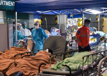 香港新增6116宗病例 再多24名病人死亡