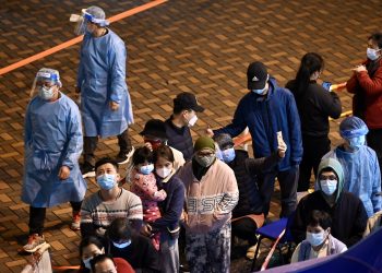 香港新增6063宗病例 累计约190间安老院出现病例