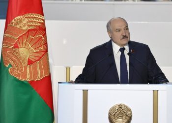 白俄罗斯举行修宪全民公投 修宪草案删除了“无核”和“中立”条款