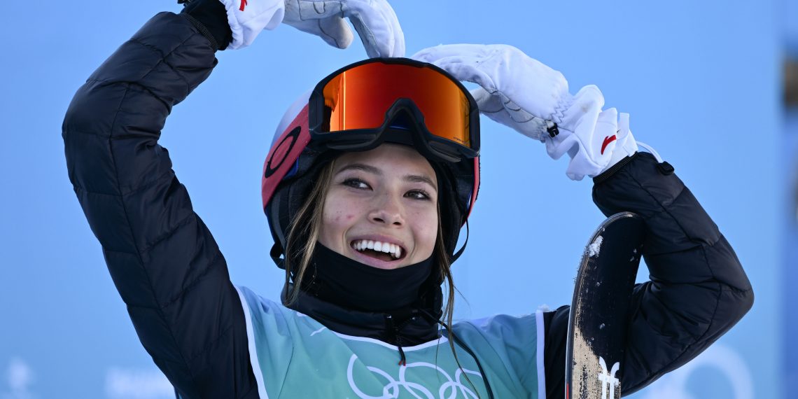 快讯！中国选手谷爱凌在北京冬奥会自由式滑雪女子大跳台决赛中夺得金牌！（精彩图集）