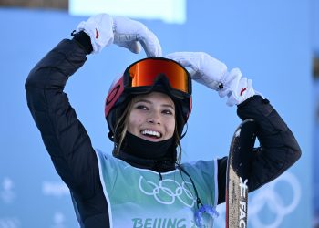 快讯！中国选手谷爱凌在北京冬奥会自由式滑雪女子大跳台决赛中夺得金牌！（精彩图集）