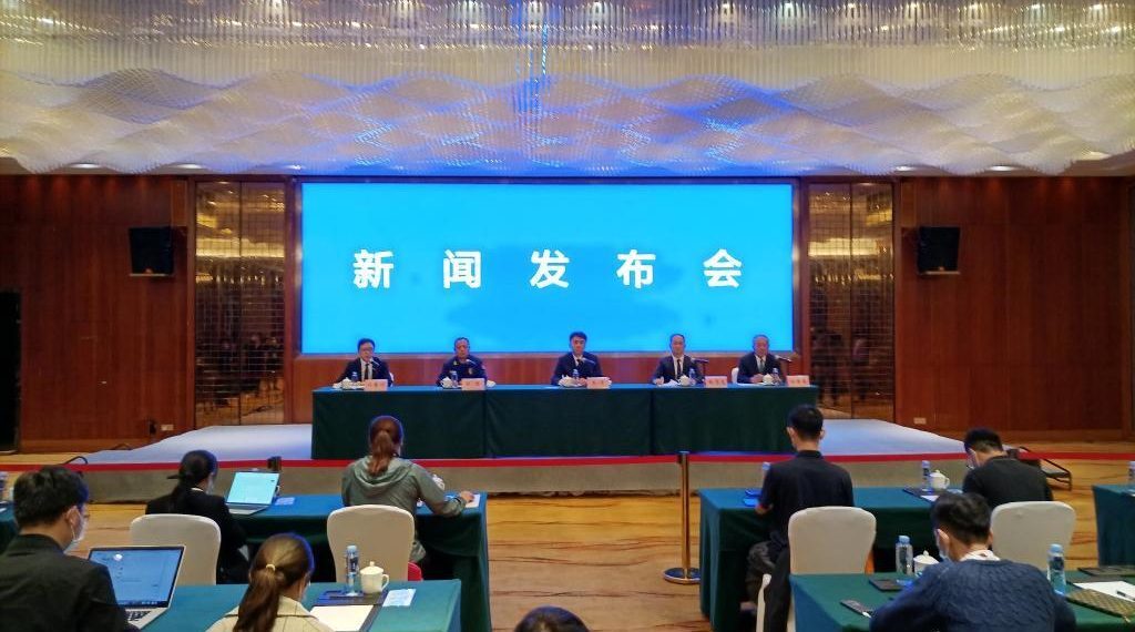 国家应急处置指挥部发布东航客机坠毁事故调查进展(+视频)