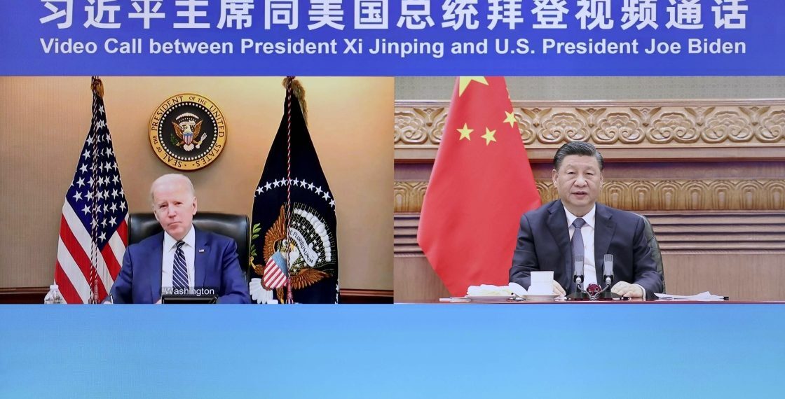 习近平同美国总统拜登视频通话（+视频）