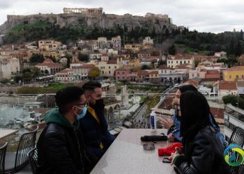 Greece ends outdoor mask mandate as COVID-19 situation improves