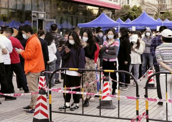 深圳14日起公交地铁停运、社区小区等封闭式管理