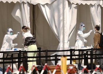 上海：全域静态管理、全员核酸筛查、全面流调排查、全民清洁消杀