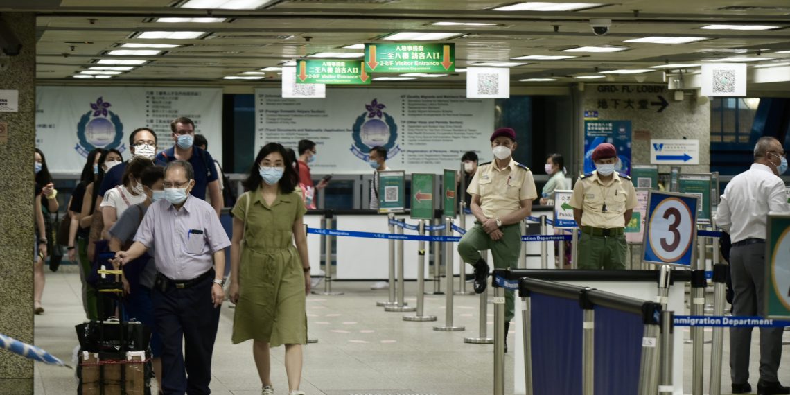 经香港国际机场前往内地或澳门须接受额外快速核酸检测