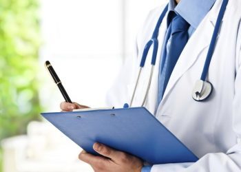 新西兰：未接种疫苗的眼科、外科医生因看病被罚款