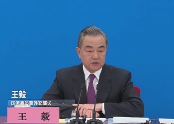 王毅谈中俄关系：双方关系具有独立自主价值 不受第三方的干扰和挑拨（视频）