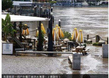 澳大利亚暴雨成灾已致至少12人死亡