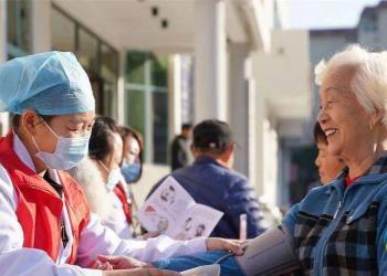 （东西问）王小鲁：理解“共同富裕”要避免哪些“误区”？