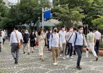 专家分析新冠XE变异株对香港威胁不大