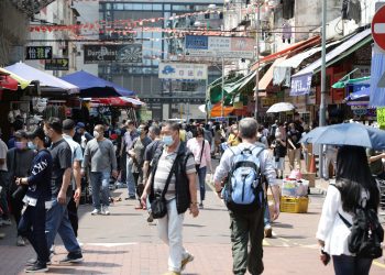 香港疫下打工仔快乐指数低　近八成受访者有自杀念头