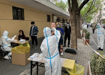 北京扩大区域筛查范围 暂停大型聚集性活动