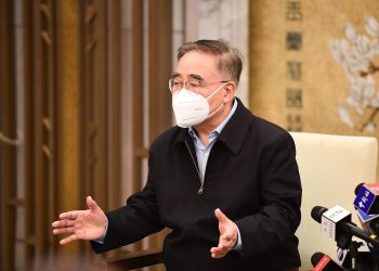 张伯礼谈上海疫情老年感染者中医药救治：先症而治，截断病势