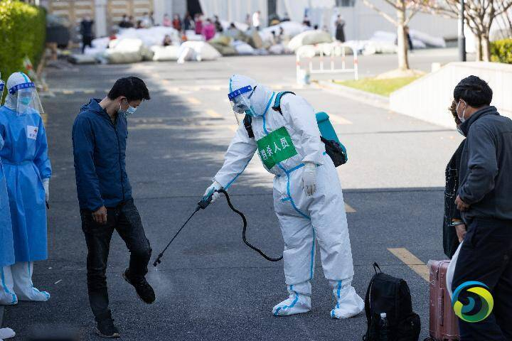 流行病学家:如果新西兰转向疫情响应橙色环境,学校仍应强制戴口罩