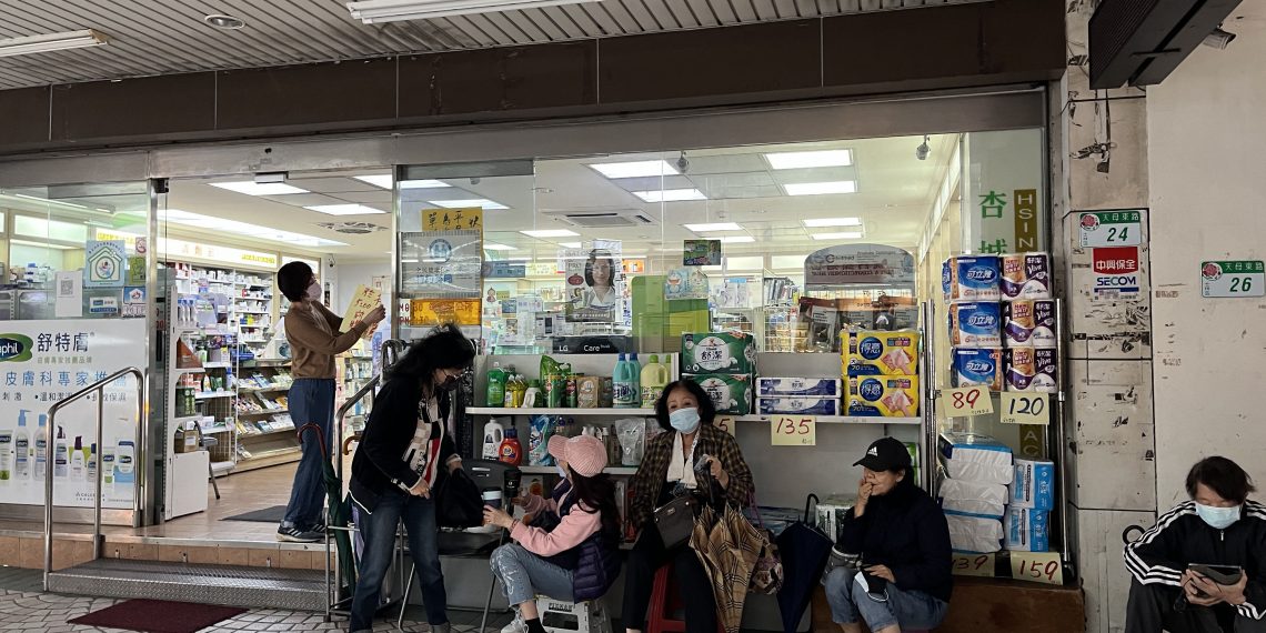 台湾增17801例新冠本土病例 连四天破万