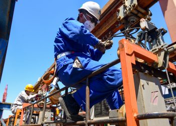 支持稳住经济大盘  中国财政部布置系列财政政策