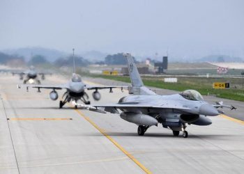 韩国空军大规模演习开启：出动70多架战机　