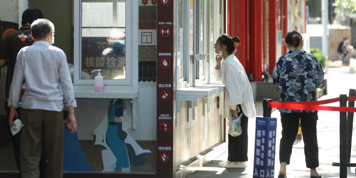 中国多家核酸检测机构被查 官方称对违法行为绝不手软