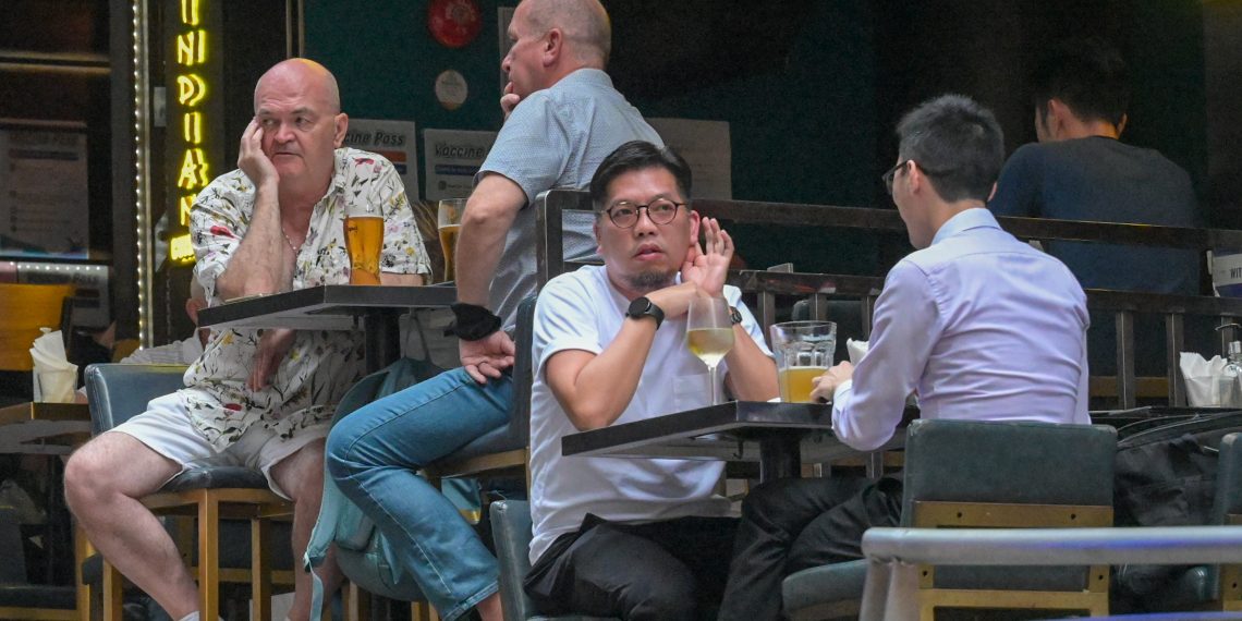 林郑月娥:香港6月底前不会放宽外防输入措施