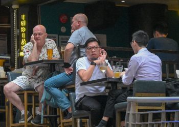 林郑月娥：香港6月底前不会放宽外防输入措施