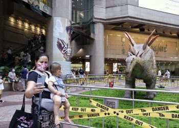 调查指香港为全球生活费用最高城市