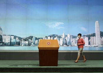 2022年世界竞争力排名香港升至第5位