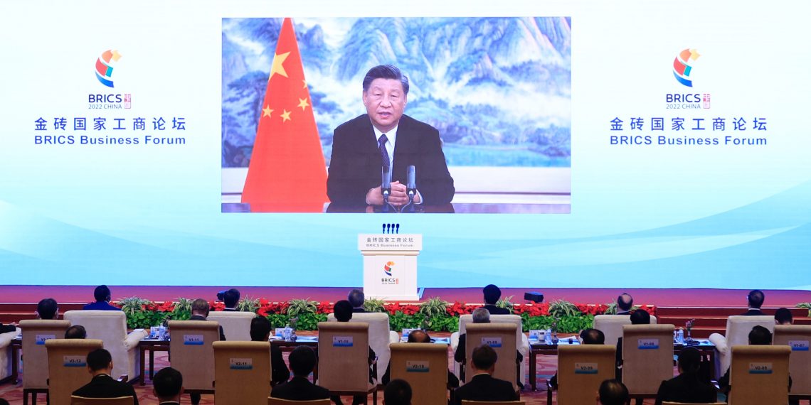 习近平:金砖国家要勇于担当作为,为世界注入积极、稳定、建设性力量