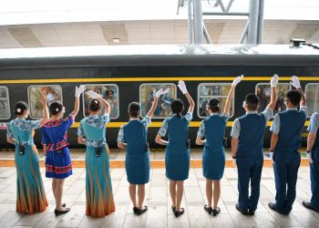 中国：多地放宽人员跨省流动政策 全国旅游市场迎向上“拐点”