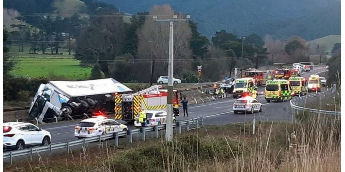 新西兰致命车祸!皮克顿附近卡车和车辆相撞7人死亡包括1名婴儿!