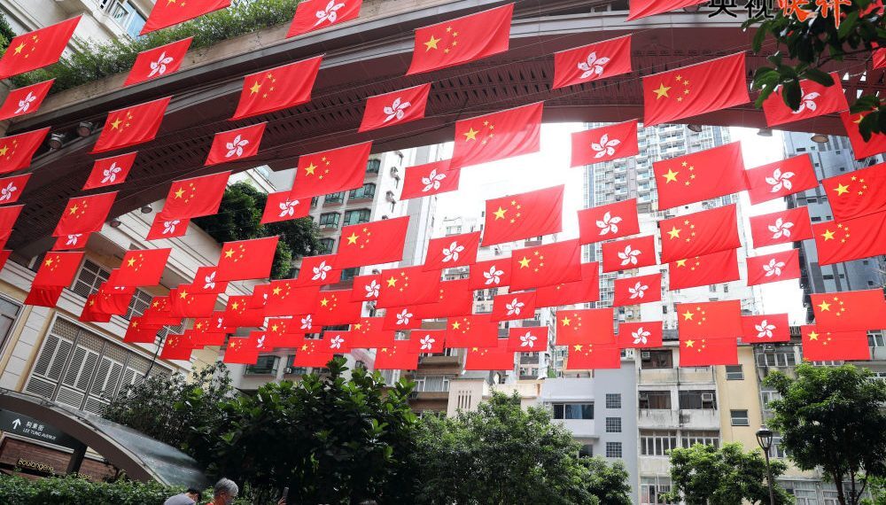 央视评论:“一国”原则愈坚固 “两制”优势愈彰显